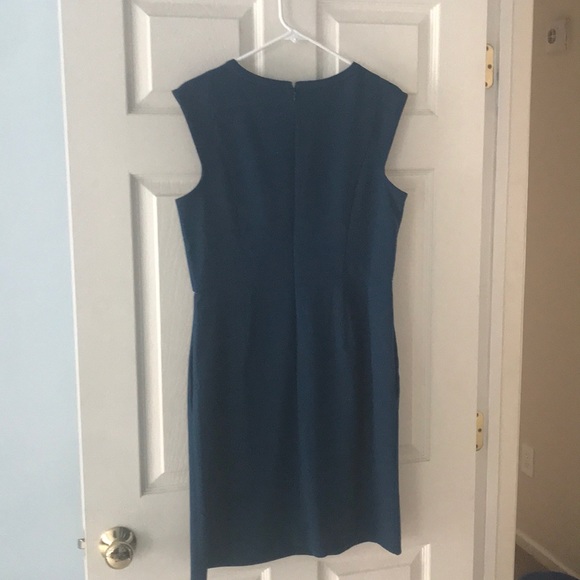 Cute Dress from Loft, clean and professional - Picture 2 of 2
